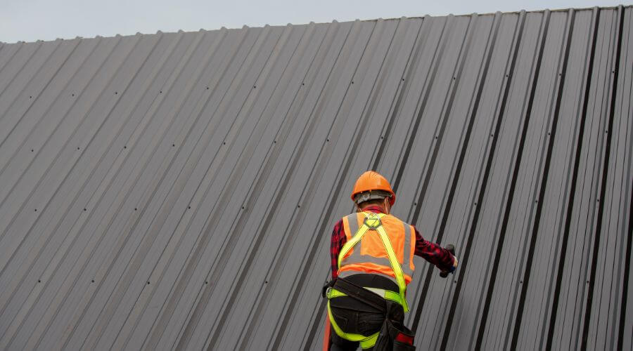 Expert Emergency Roof Repairs services in Nilwood, IL